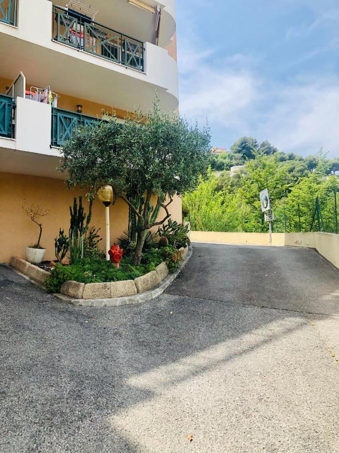 Mon Appart Avec Terrasse Et Piscine Roquebrune-Cap-Martin Eksteriør bilde
